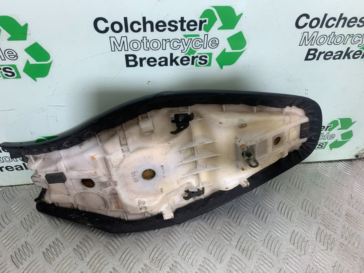 KAWASAKI ER6 F ER6F SEAT  YEAR 2005-2008 (CMB1277)
