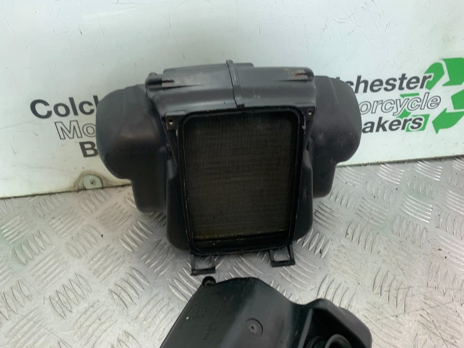 SUZUKI GSF600 GSF 600 BANDIT AIRBOX 2000-2004 (CMB1269)