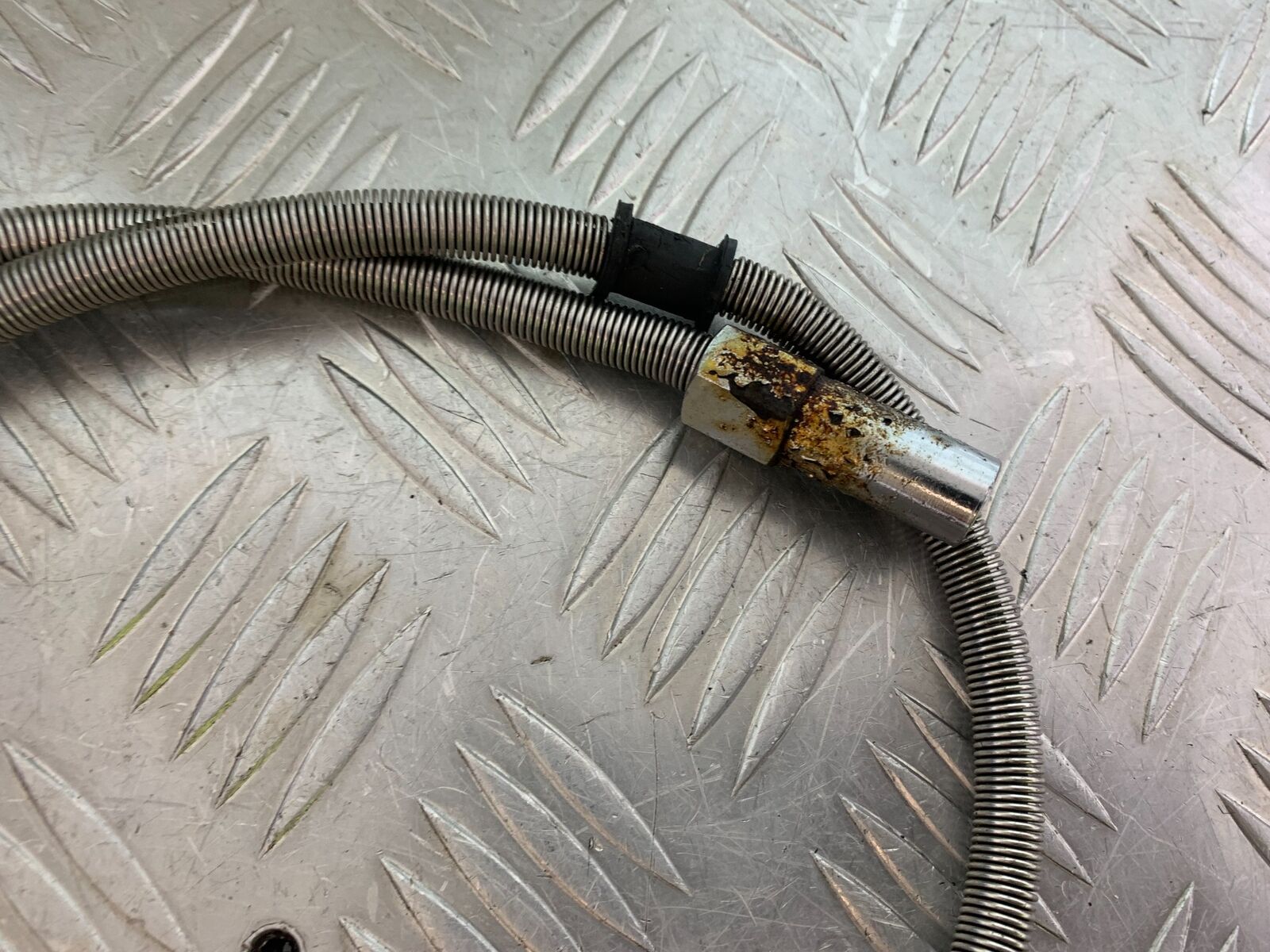 SUZUKI VS1400 VS 1400 INTRUDER SPEEDO CABLE YEAR 1988 (CMB1077)