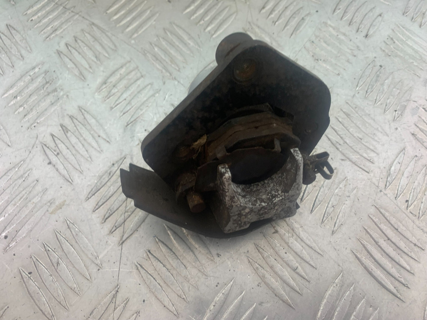 PIONEER XF250 FRONT BRAKE CALIPER  YEAR 2009 (CMB1143)
