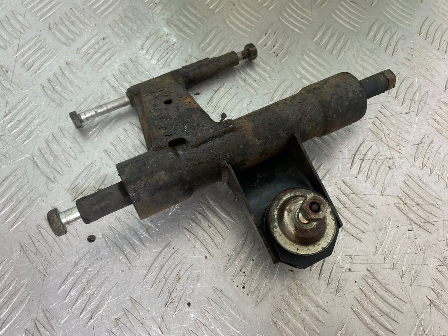 PIAGGIO VESPA LX50 LX S 50 ENGINE BRACKET  YEAR 2007-2016 (CMB1290)