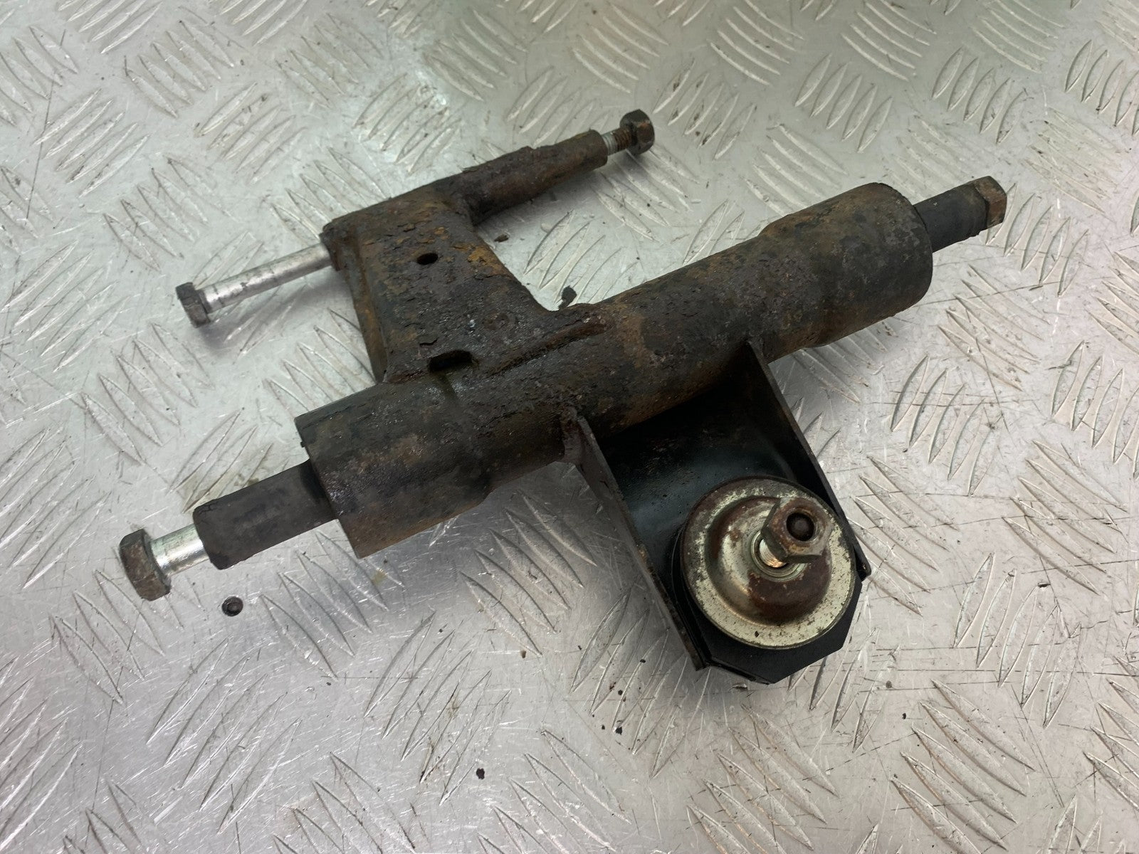 PIAGGIO VESPA LX50 LX S 50 ENGINE BRACKET  YEAR 2007-2016 (CMB1290)