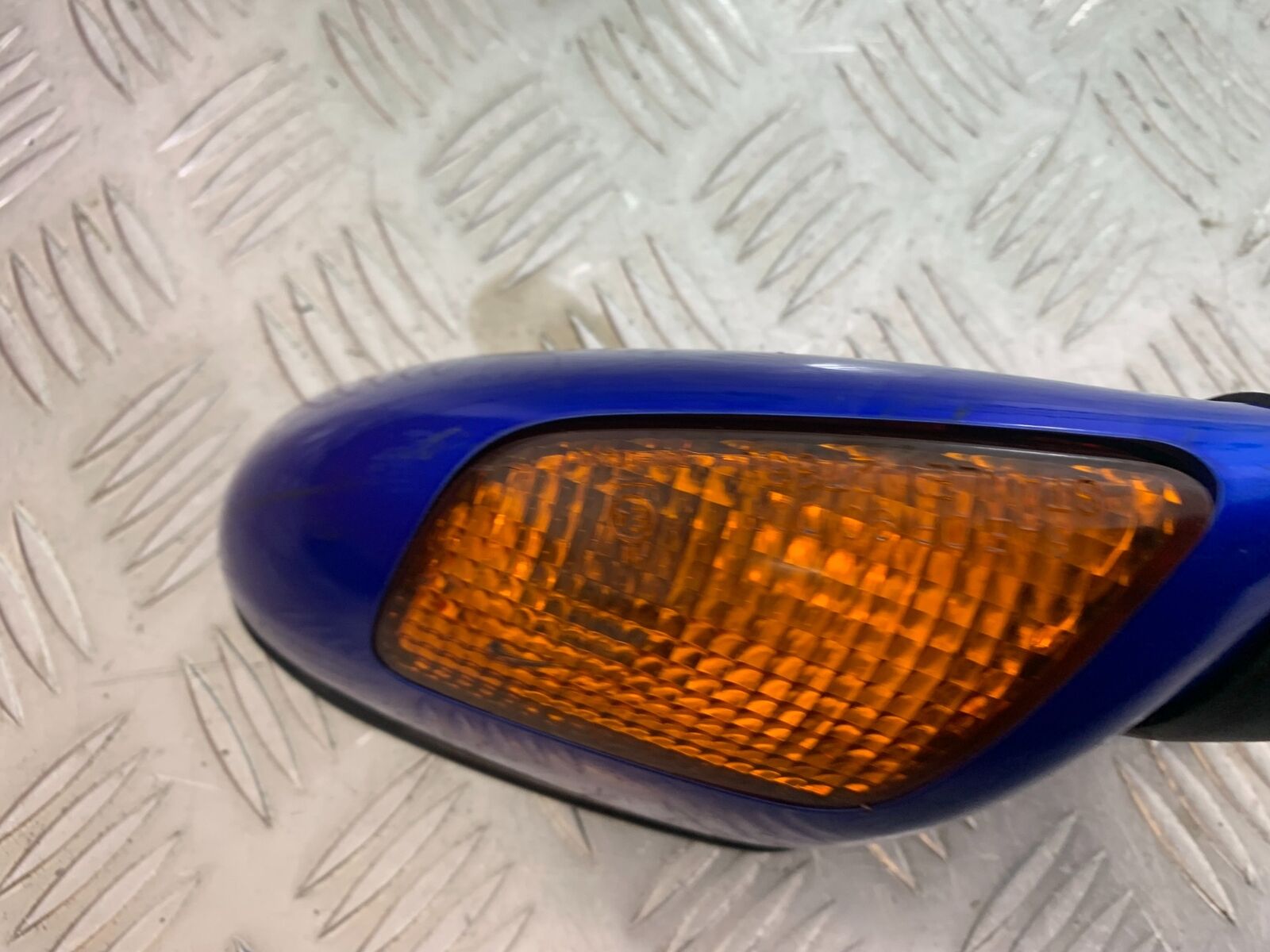 HONDA CBR1100 BLACKBIRD LEFT MIRROR     YEAR 1999-2005 (CMB1103)