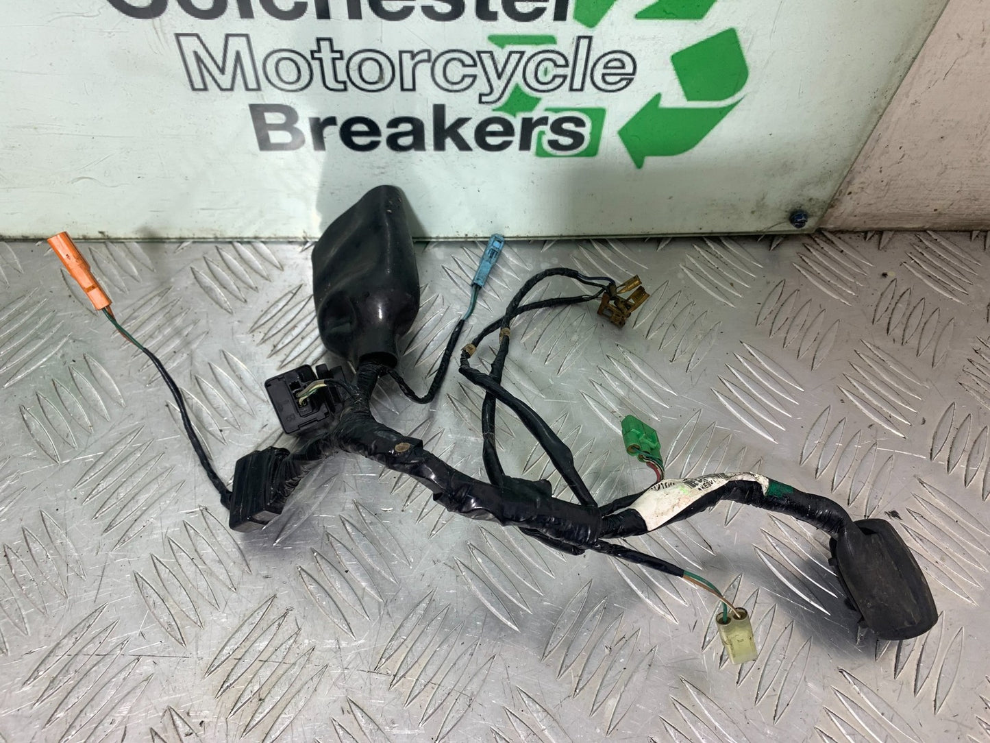 HONDA CBR1000 rr FIREBLADE SUB LOOMS  YEAR 2006 (CMB1220)