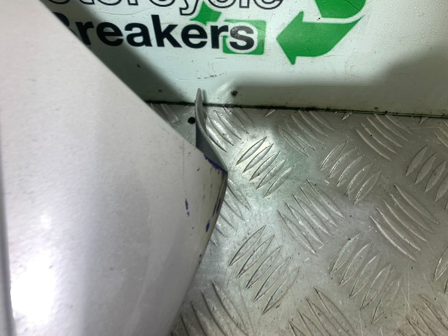 YAMAHA YZF R1 PETROL TANK COVER  YEAR 2004-2006 (CMB1155)
