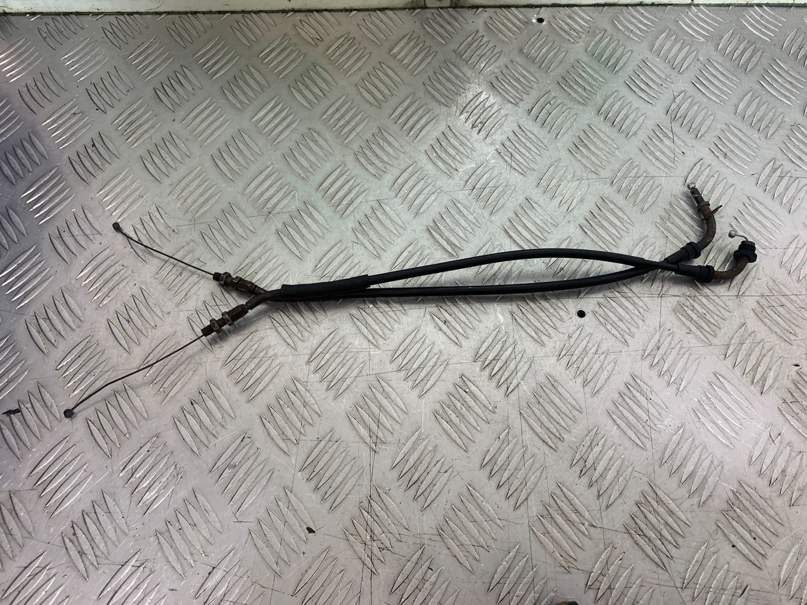 SUZUKI SV650 SV 650 mk1 THROTTLE CABLES   YEAR 1999-2002 (CMB1208)