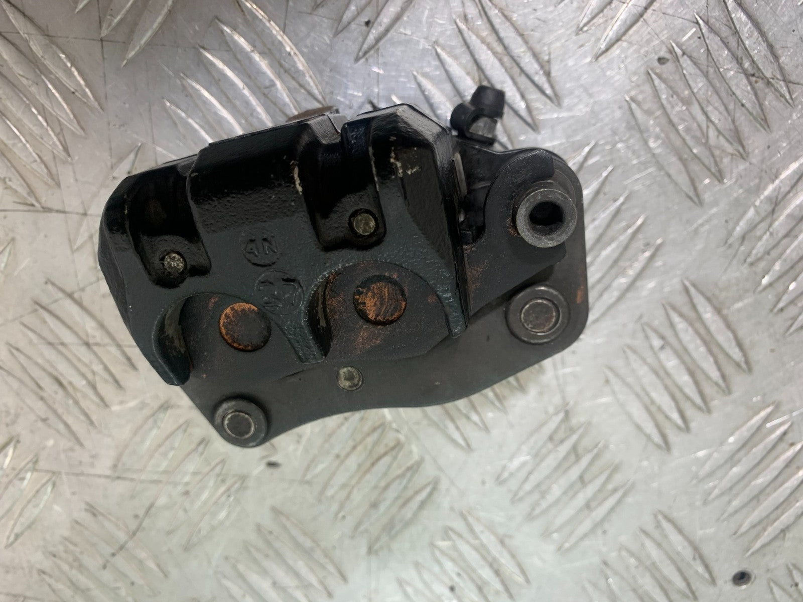TRIUMPH 1050 SPRINT ST REAR BRAKE CALIPER  YEAR 2004-2007 (CMB1197)