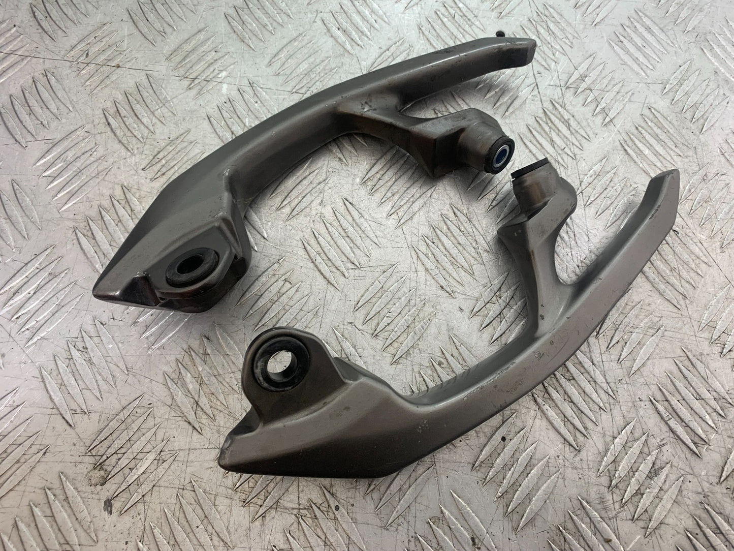 KAWASAKI ER6 N GRAB RAILS YEAR 2012-2017 (CMB1324)