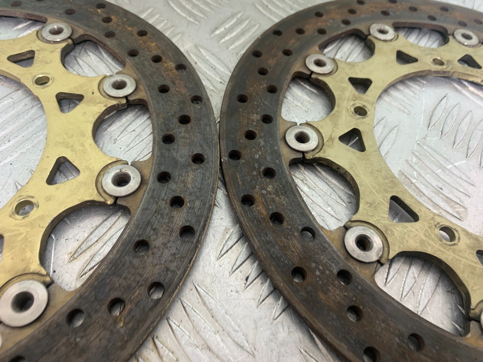 YAMAHA YZF R1 FRONT BRAKE DISCS   YEAR 2004-2006 (CMB1155)