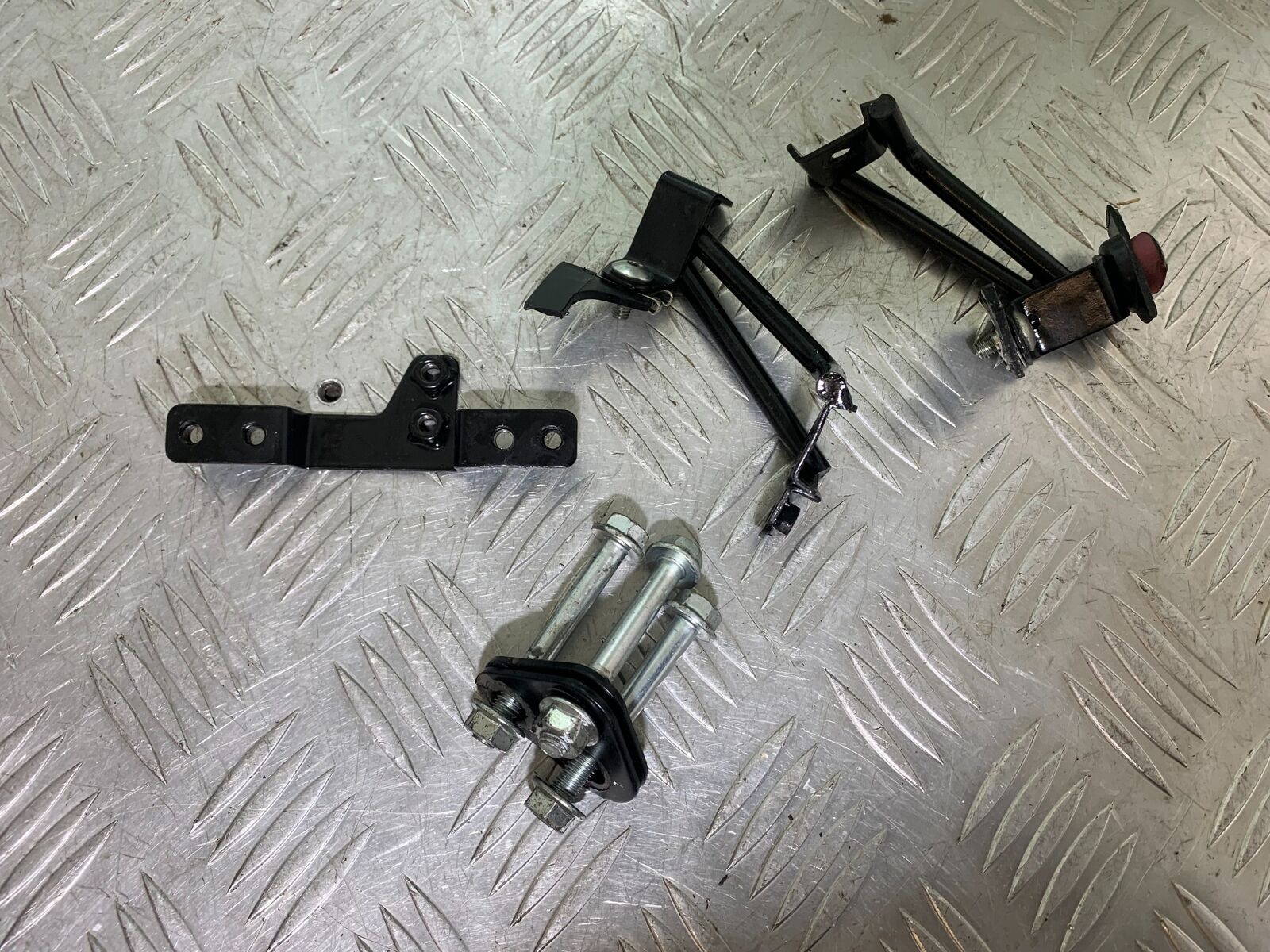BENELLI BN125 BN 125 FRAME BRACKETS  YEAR 2018-2021 (CMB1080)