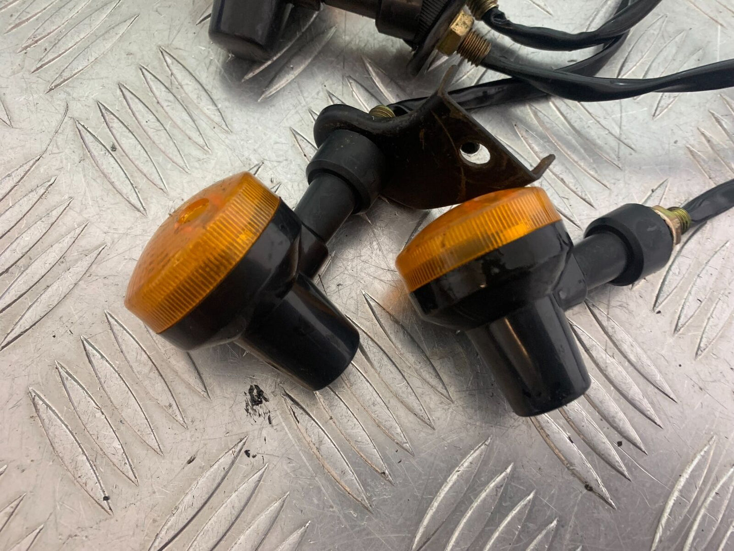 HERALD CLASSIC 125 FRONT AND REAR INDICATORS  YEAR 2014 (CMB1058)