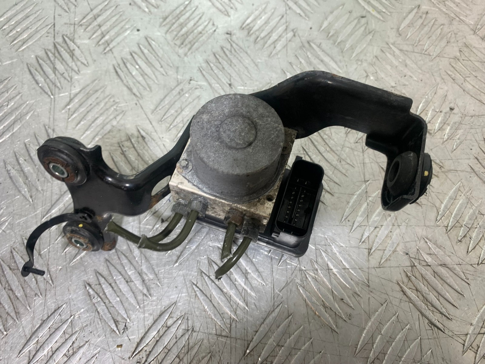 SUZUKI DL1000 V-STROM ABS PUMP YEAR 2014-2019 (CMB1325)