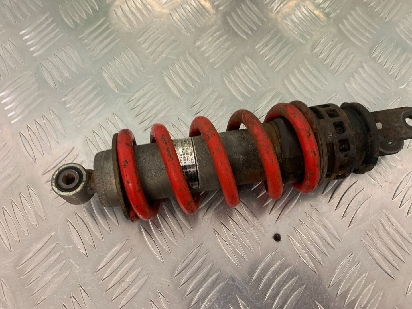 HONDA CBR 400 NC23 TRI-ARM REAR SHOCK   YEAR 1987-89 (STOCK 969)