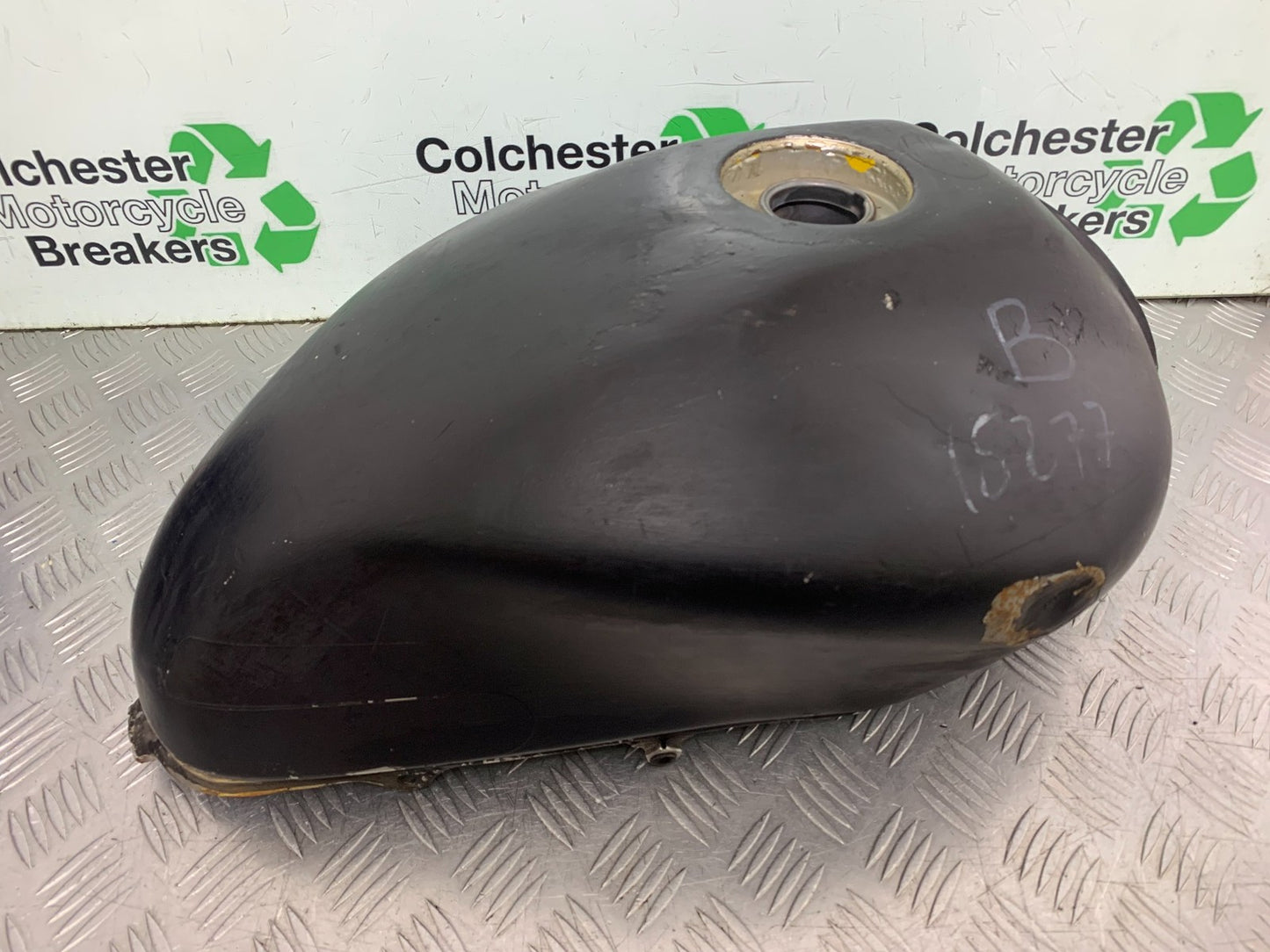 HONDA CB600 CB 600 HORNET PETROL TANK   YEAR 1998-2002 (CMB1297)