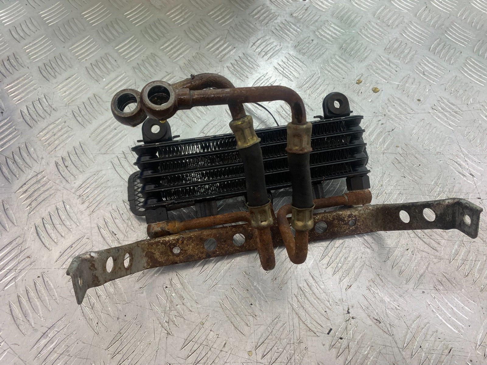 KAWASAKI GPZ600 GPZ 600 OIL COOLER AND LINES  YEAR 1988-90 (CMB1258)