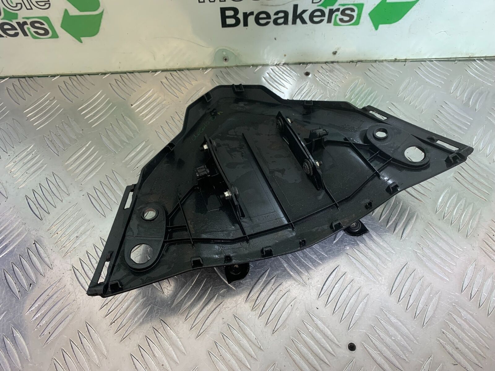 HONDA CBR650 F CBR 650F SCREEN INFILL PANEL  YEAR 2014-2017  (STOCK 998)