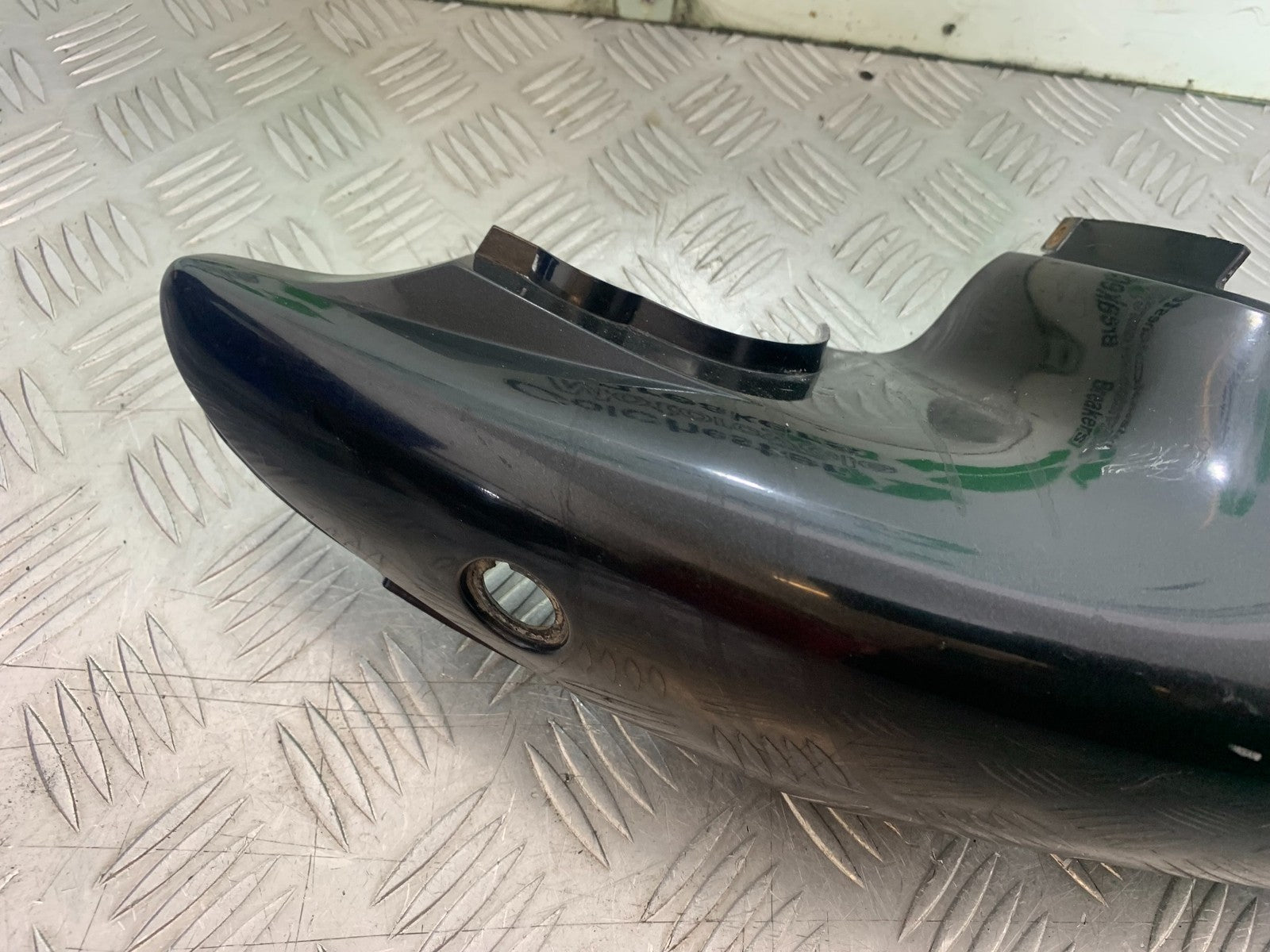 SUZUKI SV650 SV 650 mk1 LEFT SEAT PANEL YEAR 1999-2002 (CMB1208)
