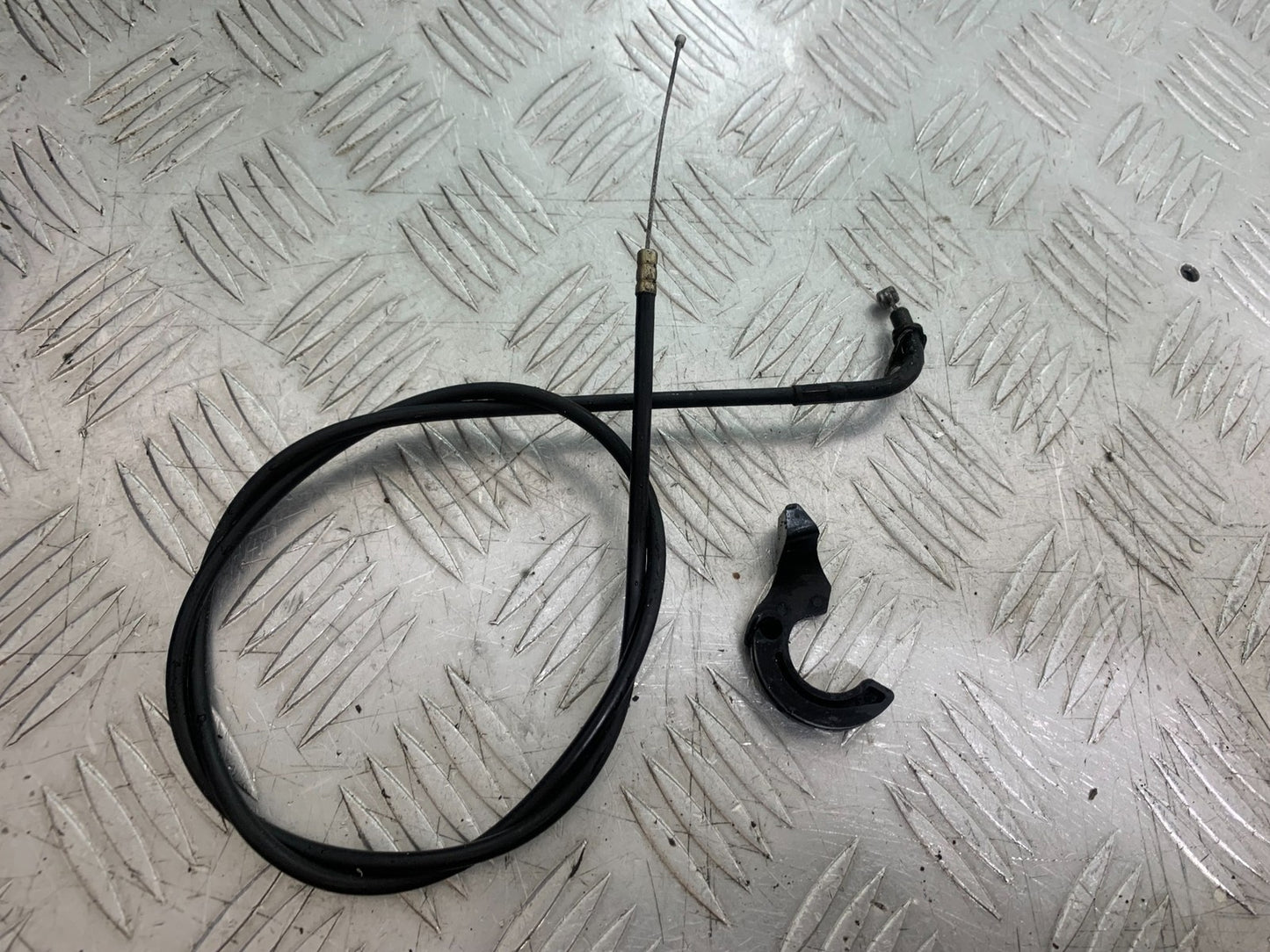 ROYAL ENFIELD HIMALAYAN 411 CHOKE LEVER AND CABLE YEAR 2018-2023 (CMB1279)