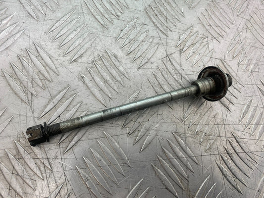 SUZUKI GP100 GP 100 FRONT WHEEL SPINDLE  YEAR 1978-1988 (CMB1259)