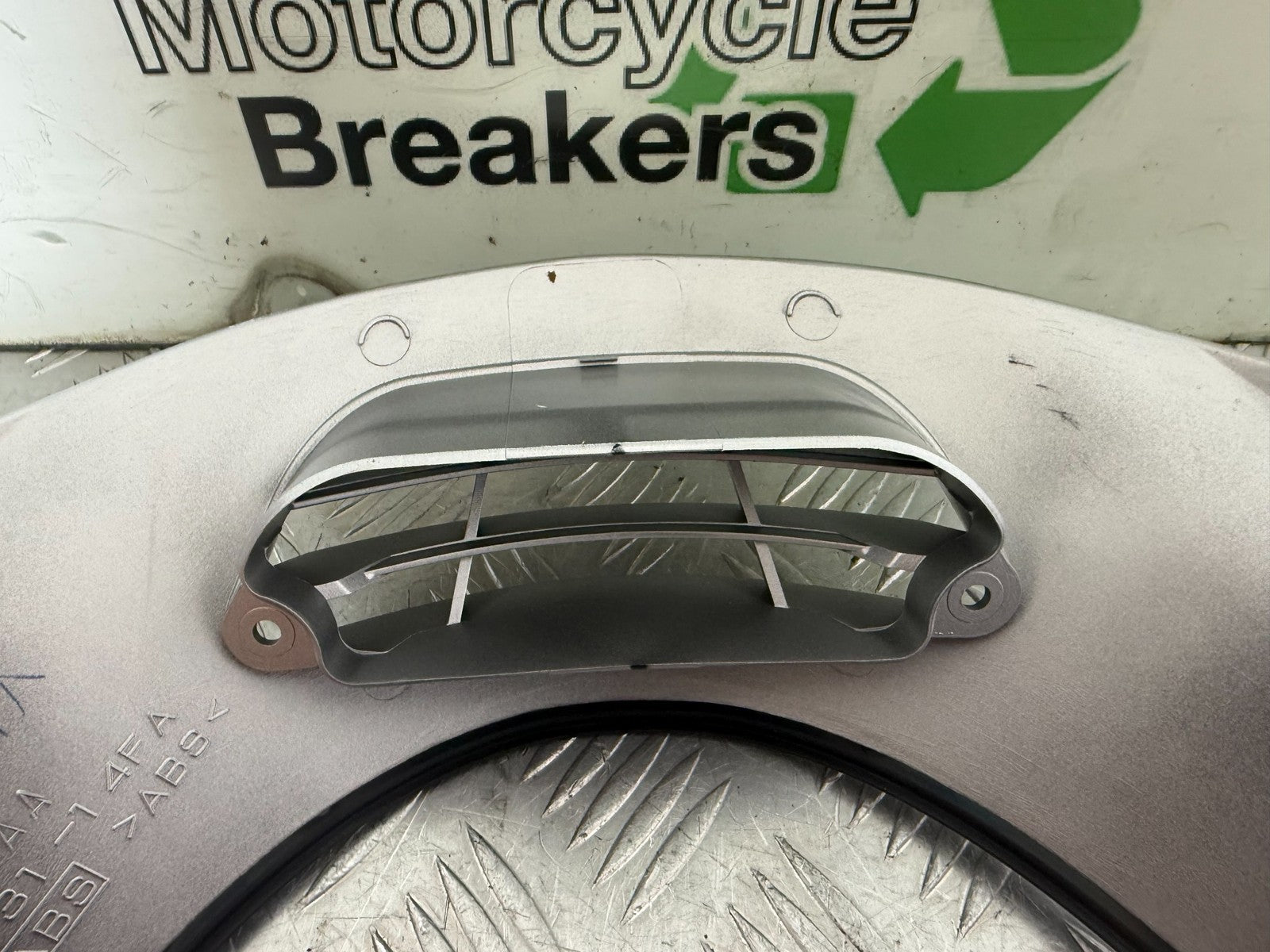 SUZUKI UH125 UH 125 AN250 AN 250 BURGMAN SCREEN TRIM YEAR 1999-2002