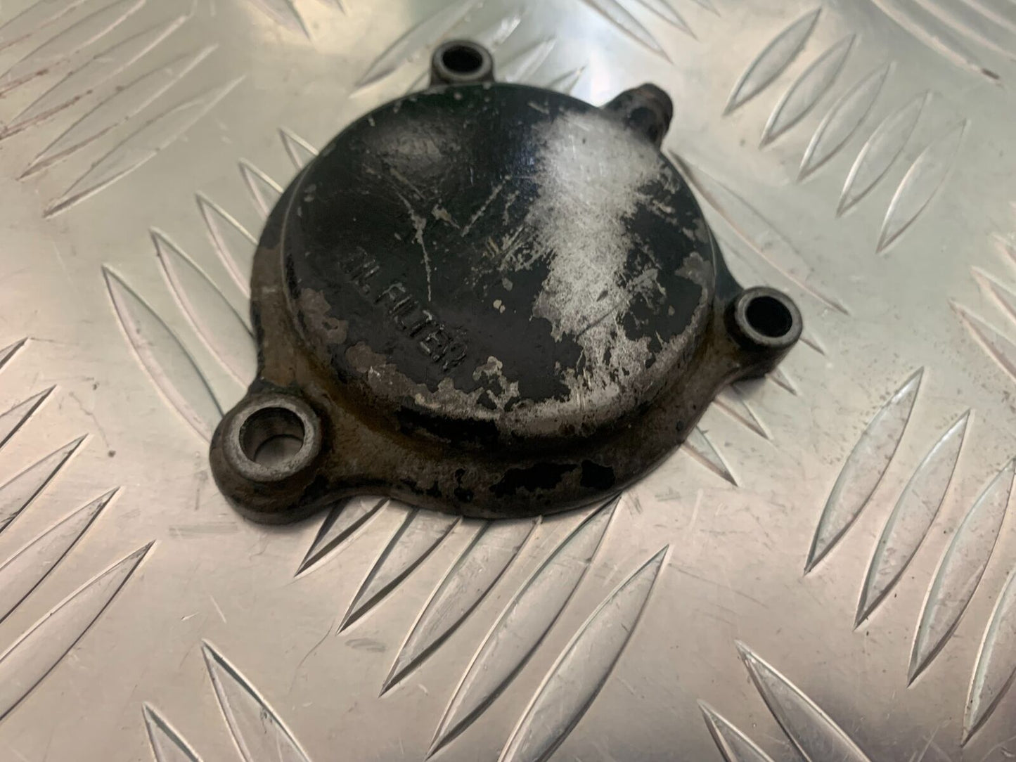YAMAHA XT250 XT 250 OIL FILTER COVER YEAR 1980-1982  (STOCK 944)