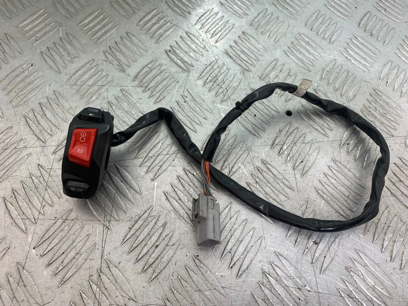 APRILIA RS660 RS 660 RIGHT SWITCH GEAR  YEAR 2020-2024 (CMB1202)