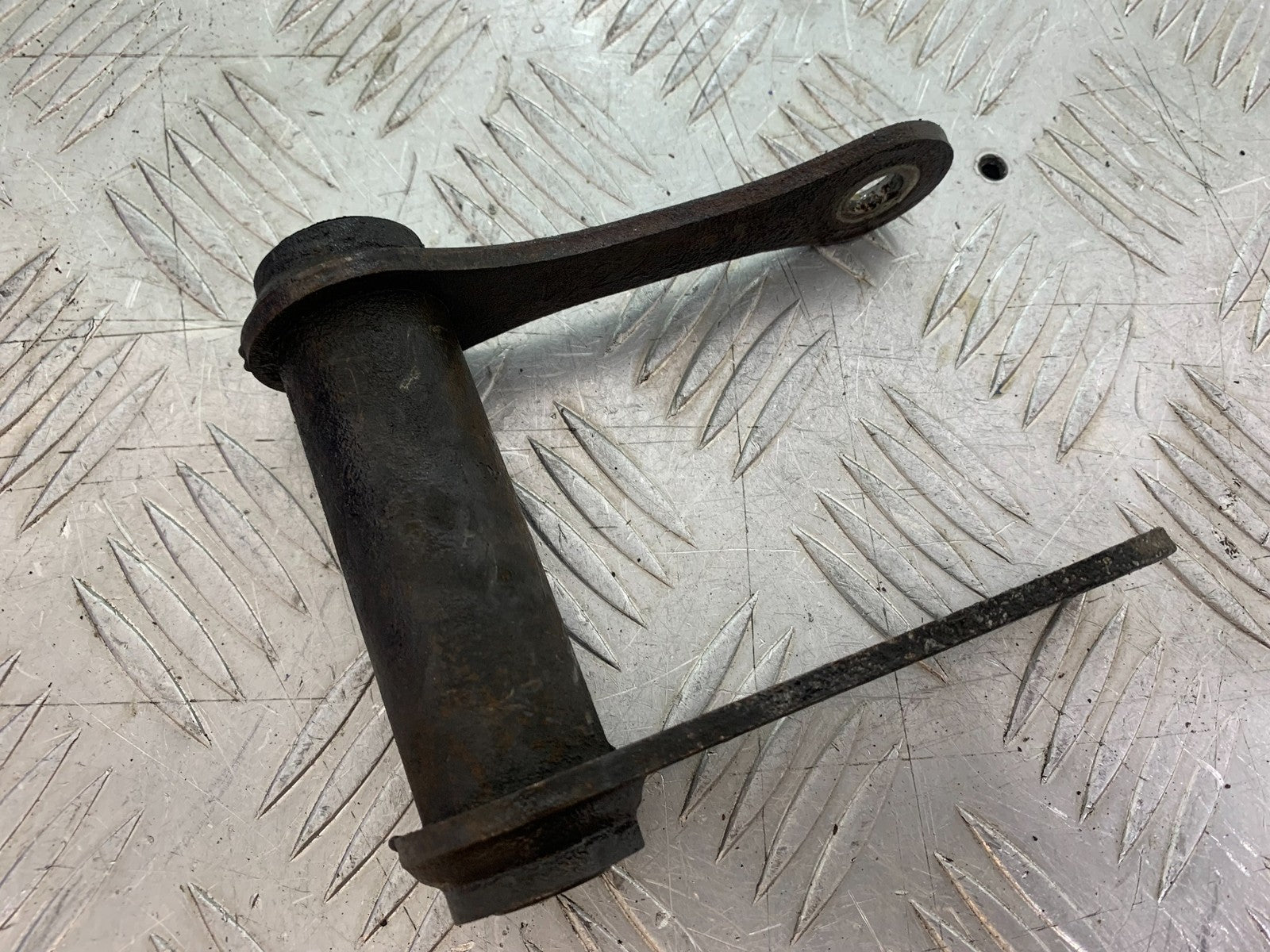 TRIUMPH SPEED TRIPLE R 1050 REAR SHOCK LINKAGE   2009 (CMB1183)