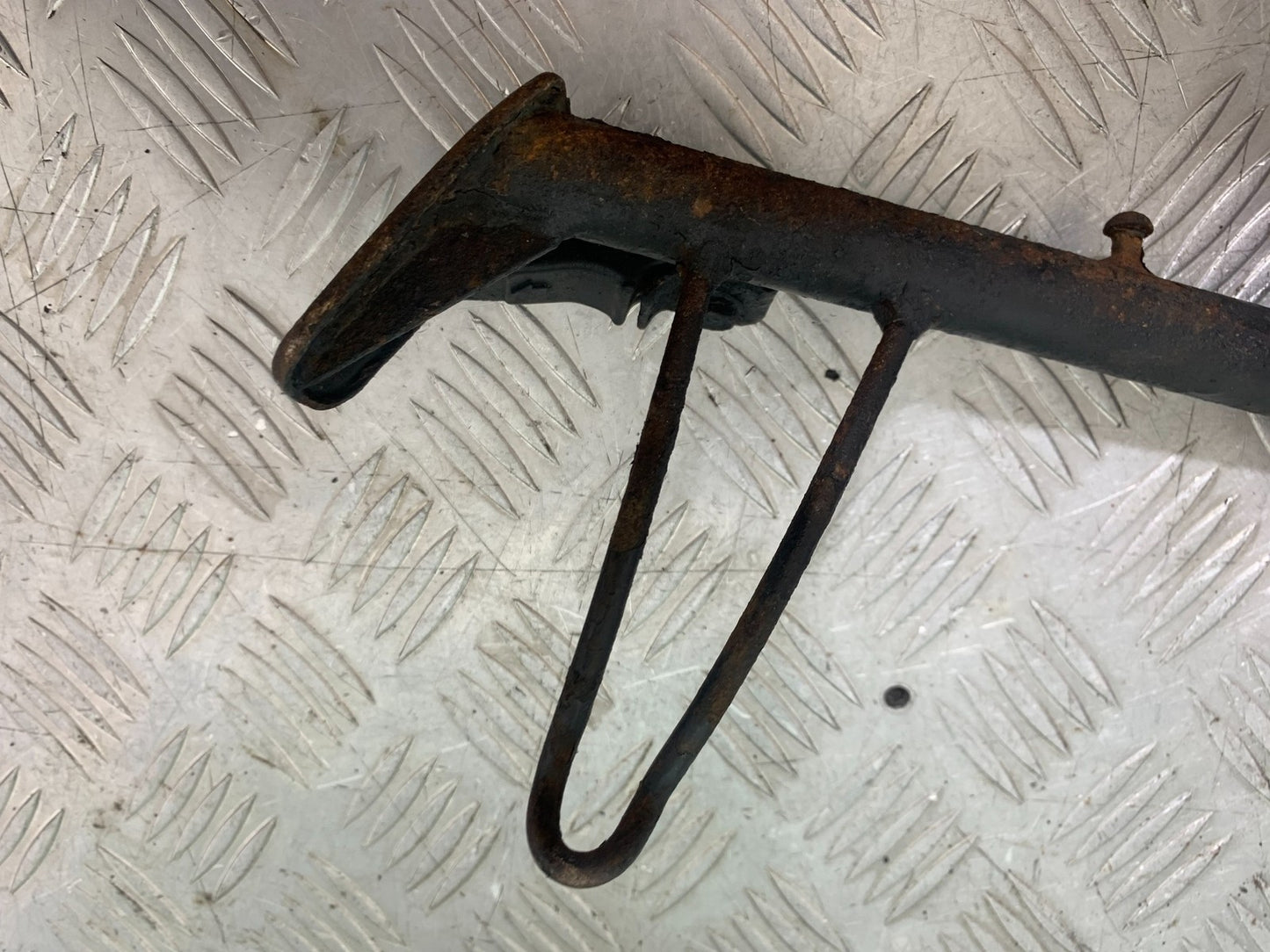 HONDA GL500 GL 500 SILVERWING SIDE STAND  YEAR 1981-82 (CMB1168)