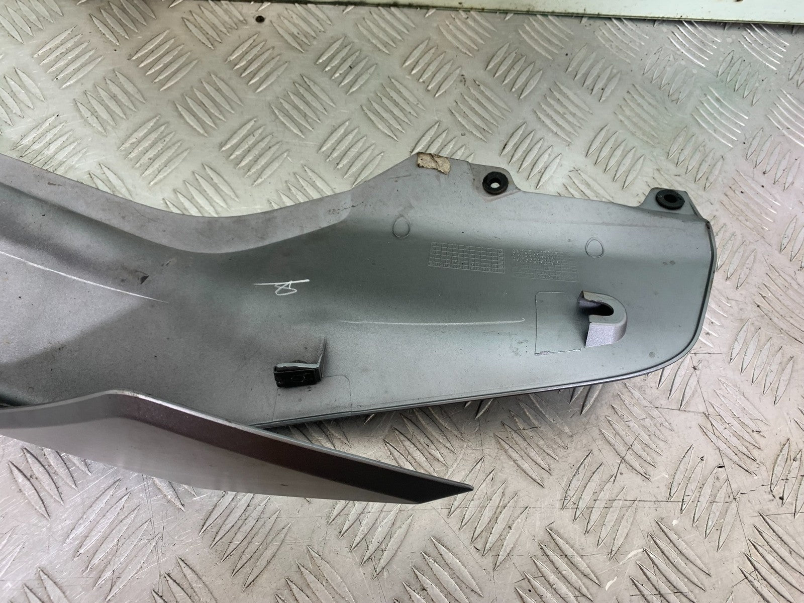 KTM 125 DUKE LEFT FAIRING PANEL YEAR 2018-2023 (CMB1185)