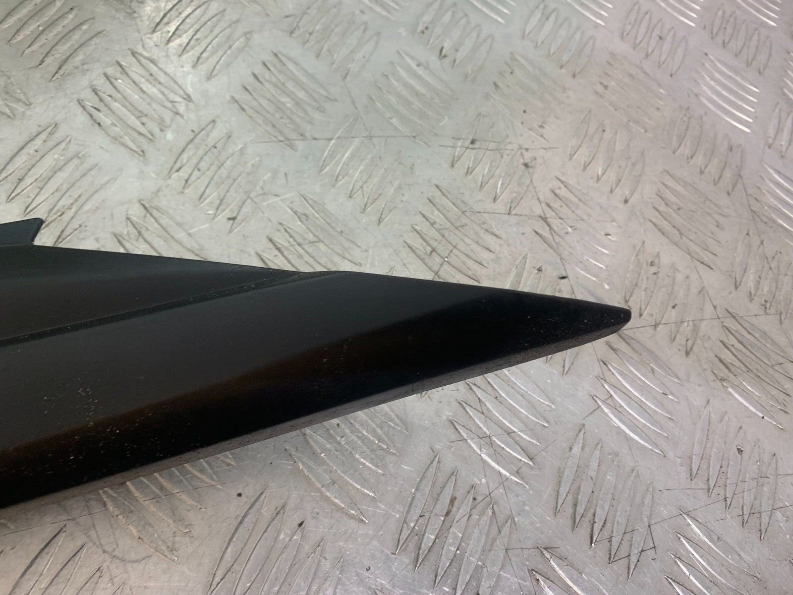 SUZUKI GSR600 GSR 600 LEFT SIDE PANEL  2006-2010 (CMB1177)