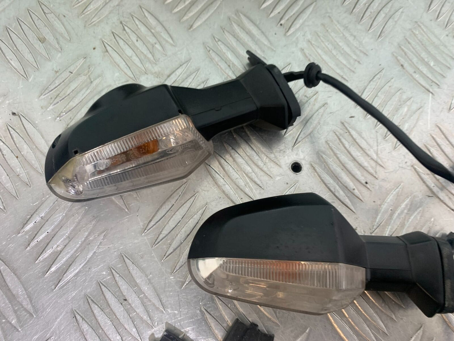 KAWASAKI Z300 ER300 FRONT INDICATORS  YEAR 2016-2018  (CMB1056)