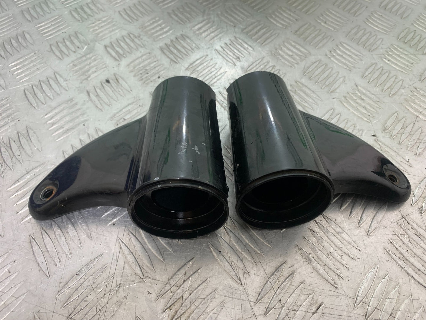 BSA 650 GOLD STAR HEADLIGHT BRACKETS  YEAR 2022-2025 (CMB1262)