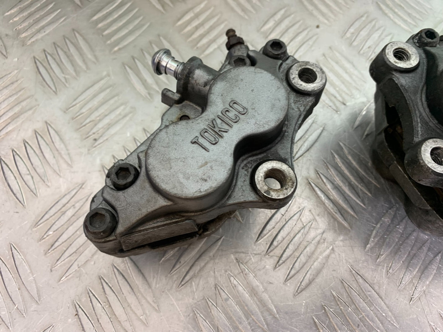 KAWASAKI ZZR1100 D FRONT BRAKE CALIPERS  YEAR 1993-2001 (CMB1189)