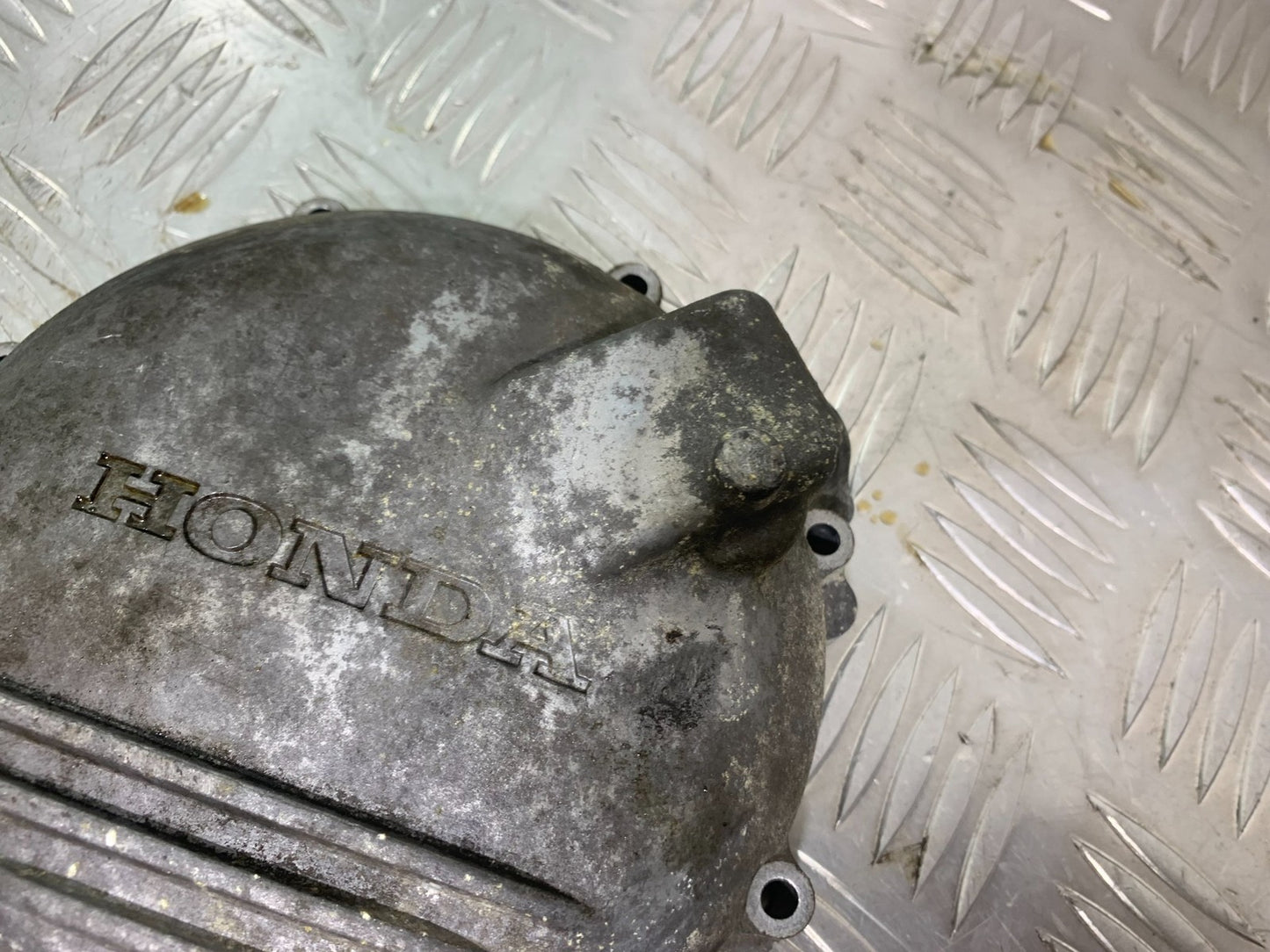 HONDA VFR800 PRE V-TEC GENERATOR COVER   YEAR 1998-2001 (CMB1233)