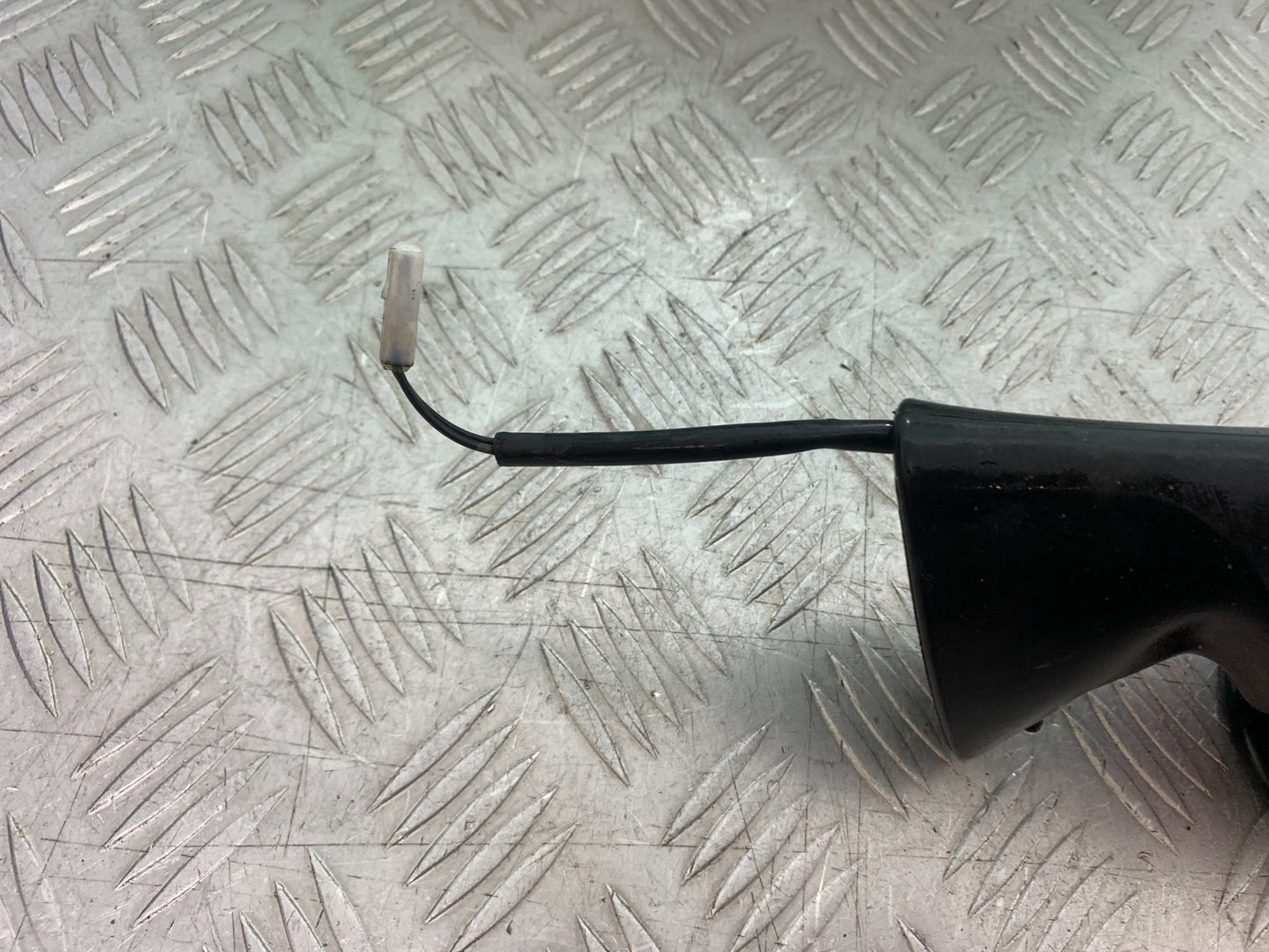HONDA CBR1100 BLACKBIRD RIGHT MIRROR  YEAR 1999-2005 (CMB1232)