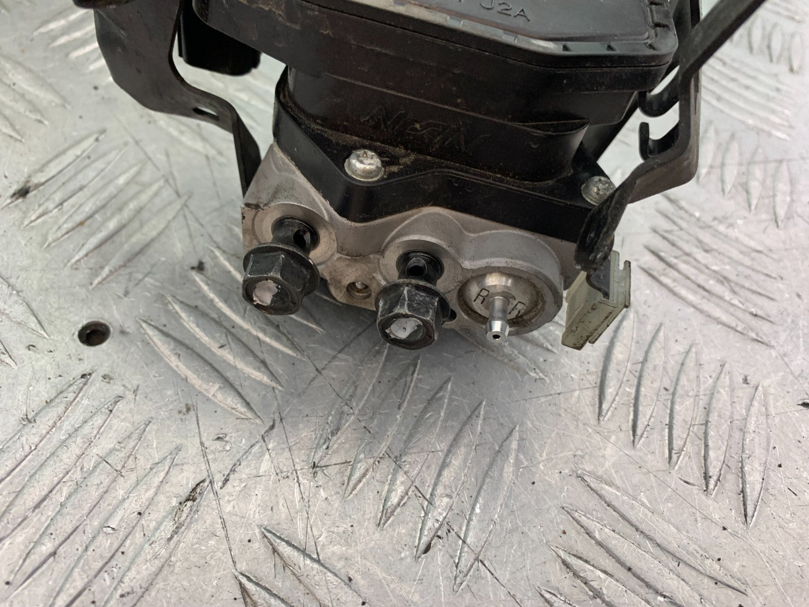 HONDA CBR1000 RR REAR ABS VALVE  YEAR  2008-2011 (CMB1330)