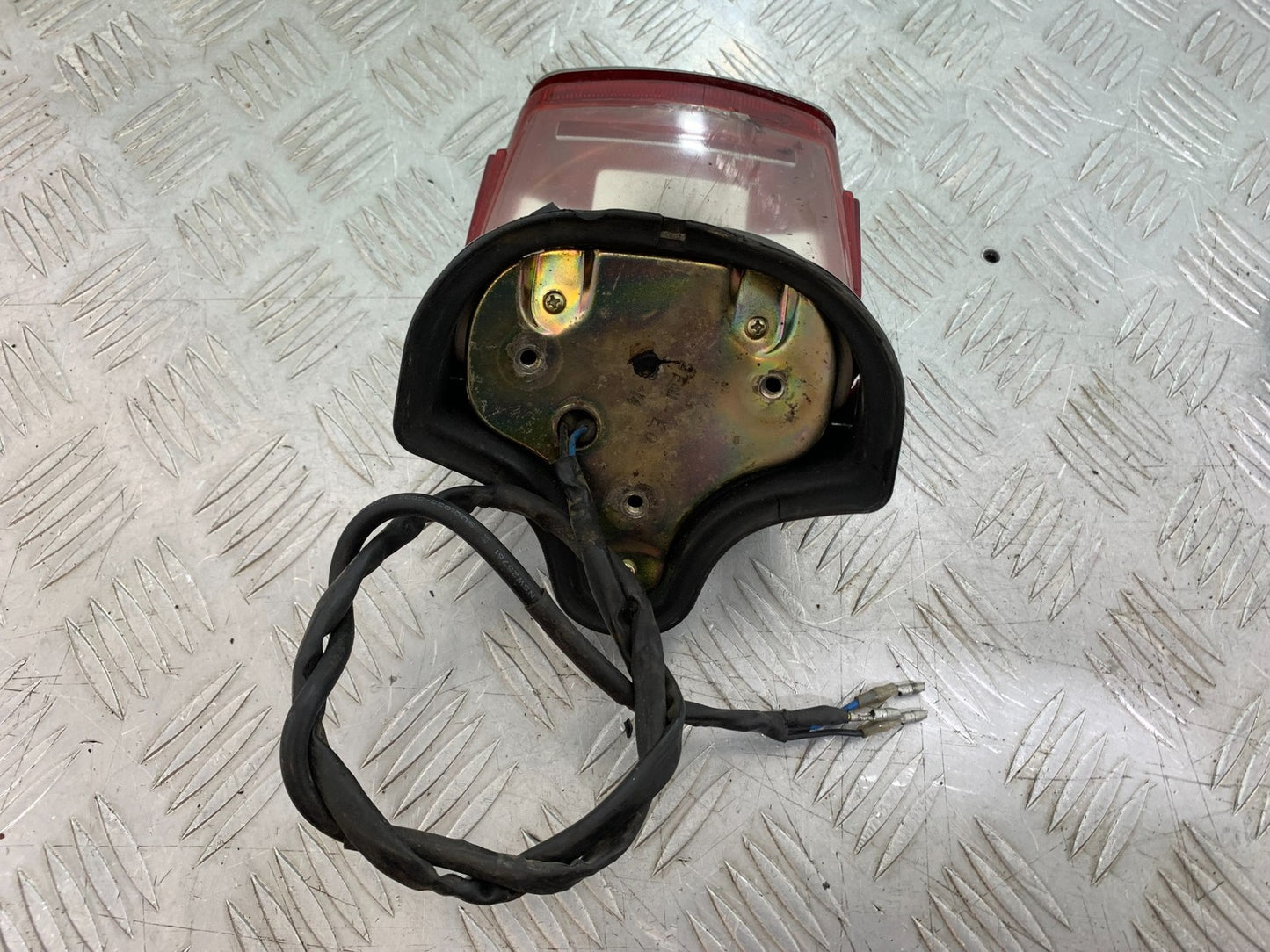 YAMAHA XV1100 XV 1100 VIRAGO REAR LIGHT 1990-1999 (CMB1190)