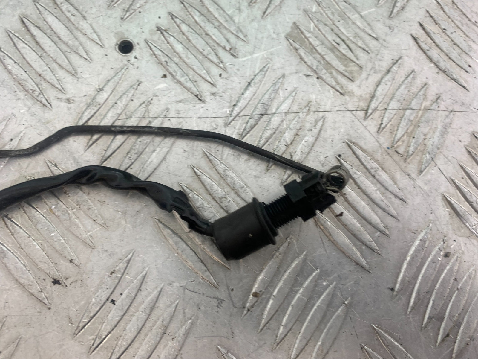 YAMAHA XV535 XV 535 VIRAGO REAR BRAKE LIGHT SWITCH   YEAR 1994-02 (CMB1162)