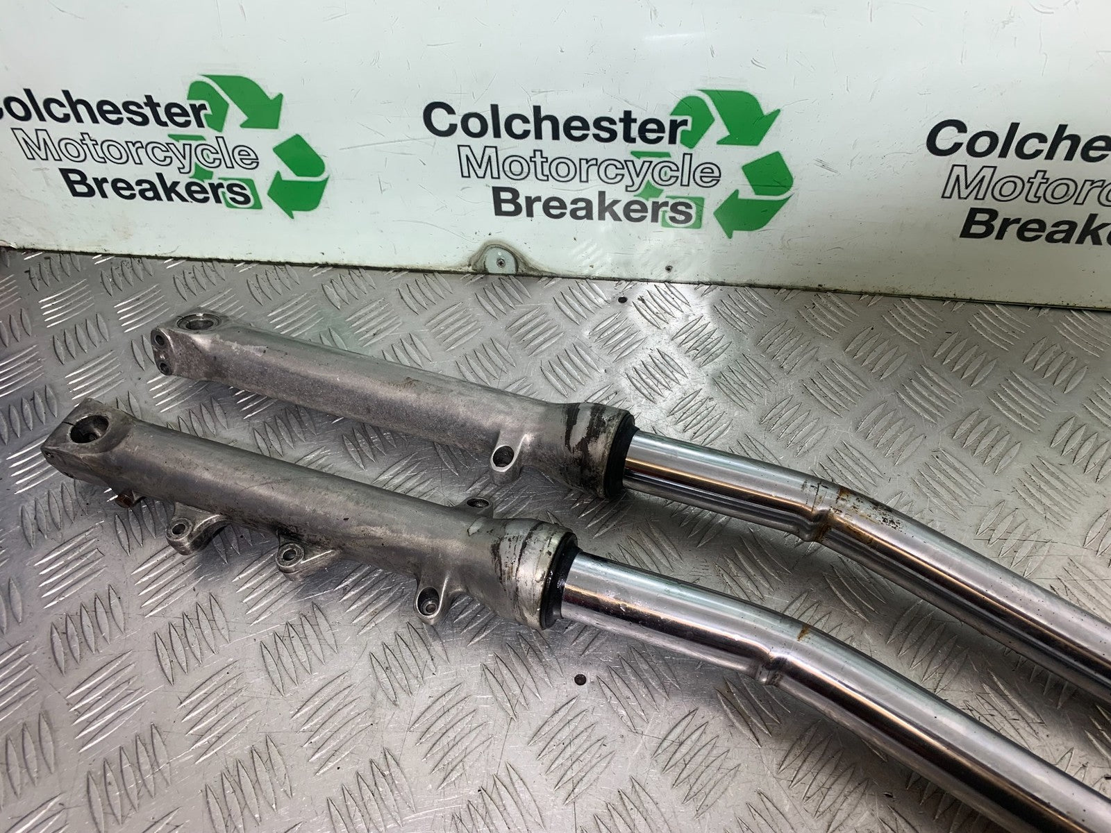 HONDA NTV 600 REVERE FORKS (BENT SOLD AS PARTS)  YEAR 1988-1996  (CMB1281)