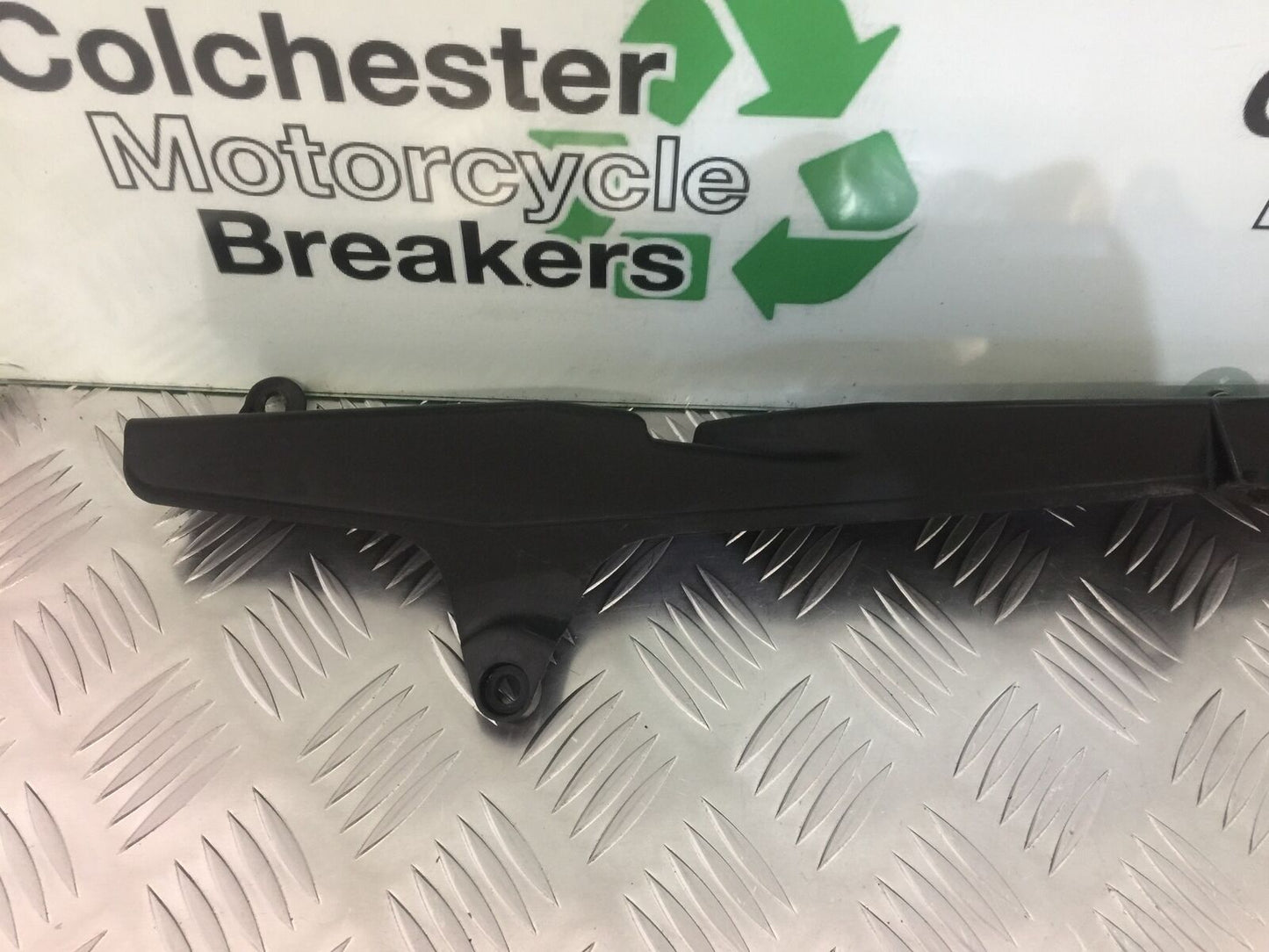 HONDA CBR600 RR CHAIN GUARD  YEAR 2005-2006 (STOCK 933)