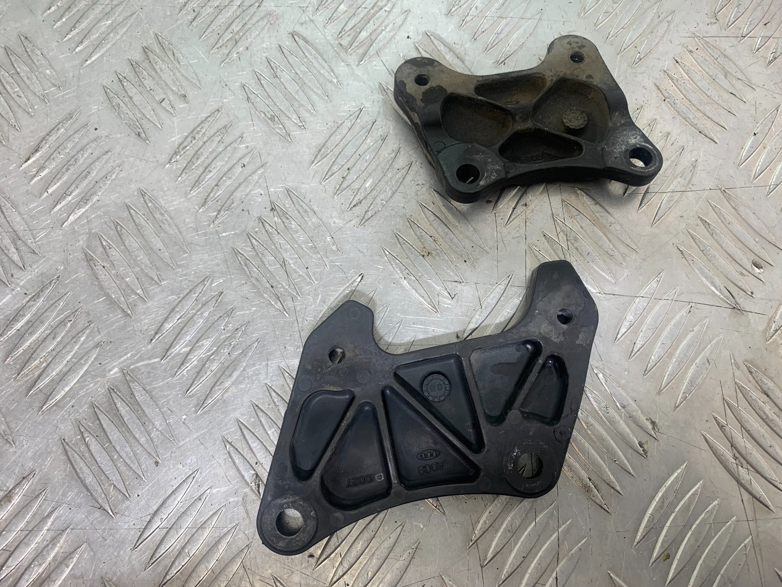 KAWASAKI ZX6R ZX6 R P7F P8F FRAME BRACKETS  YEAR 2007-08 (CMB1165)