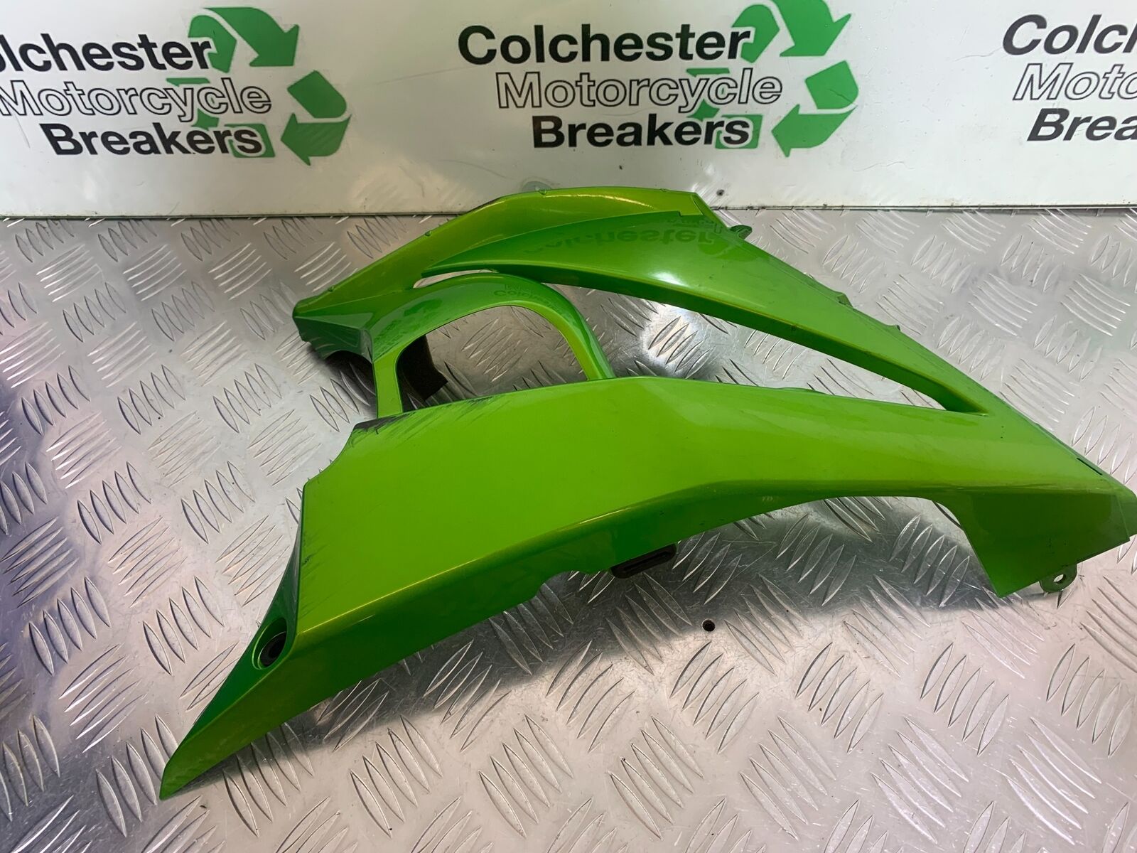 KAWASAKI Z1000 Z 1000 SX RIGHT BELLYPAN   YEAR 2011-13 (CMB1000)