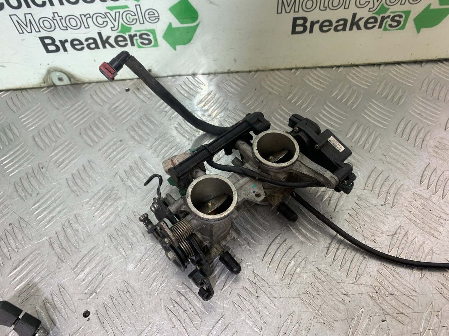 KAWASAKI 650 VERSYS THROTTLE BODIES  YEAR 2015-2018 (CMB1288)