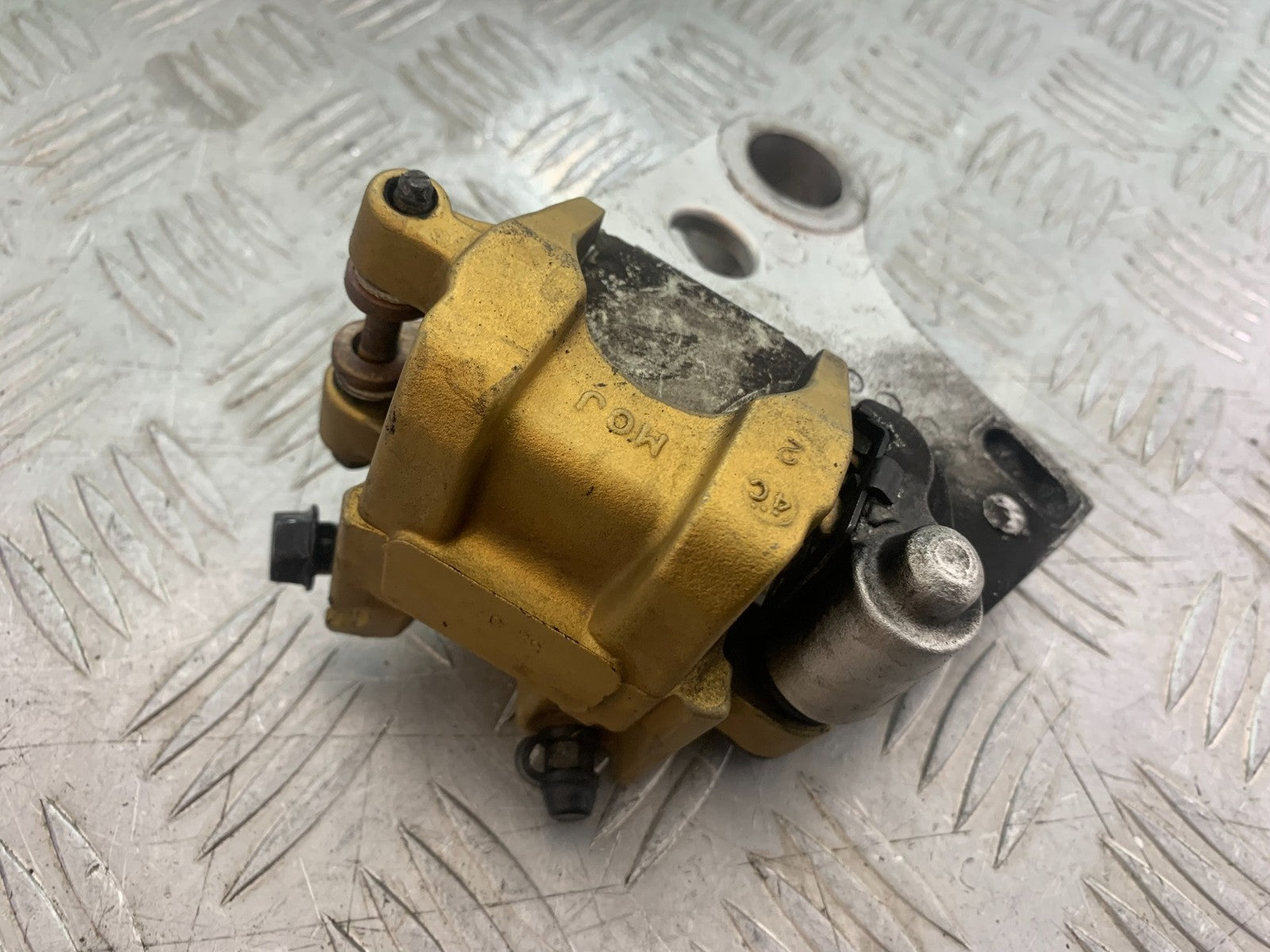 HONDA CBR600 CBR 600 RR REAR CALIPER   YEAR 2003-2004 CMB1173)