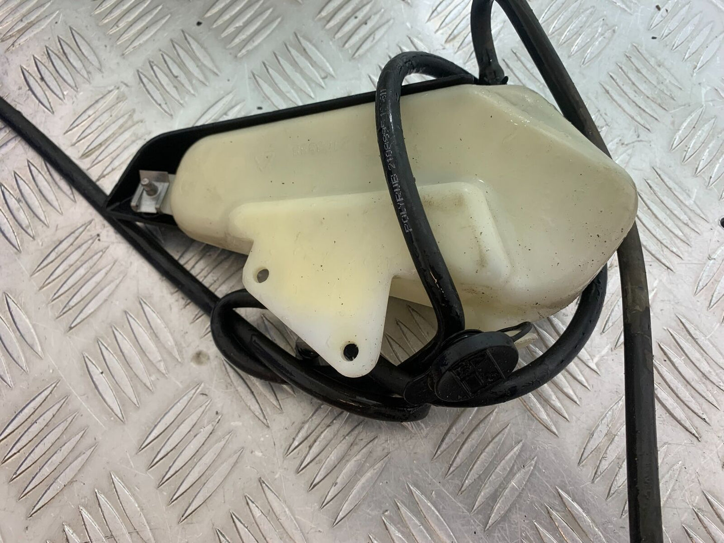 TRIUMPH TIGER 800 COOLANT BOTTLE  YEAR 2011-2014 (CMB1113)