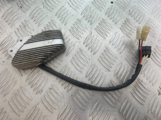 YAMAHA XV535 XV 535 VIRAGO REGULATOR  YEAR 1994-02 (CMB1139)