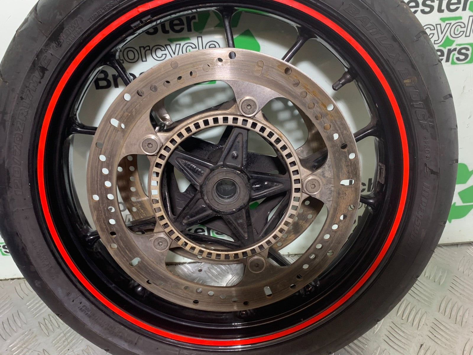 BMW S1000 RR FRONT WHEEL AND DISCS  YEAR 2015-2018 (CMB1246)