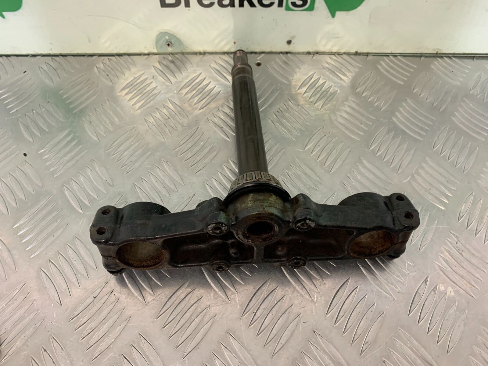 KAWASAKI KLR250 KLR 250 BOTTOM YOKE YEAR 1984-2001 (STOCK 980)