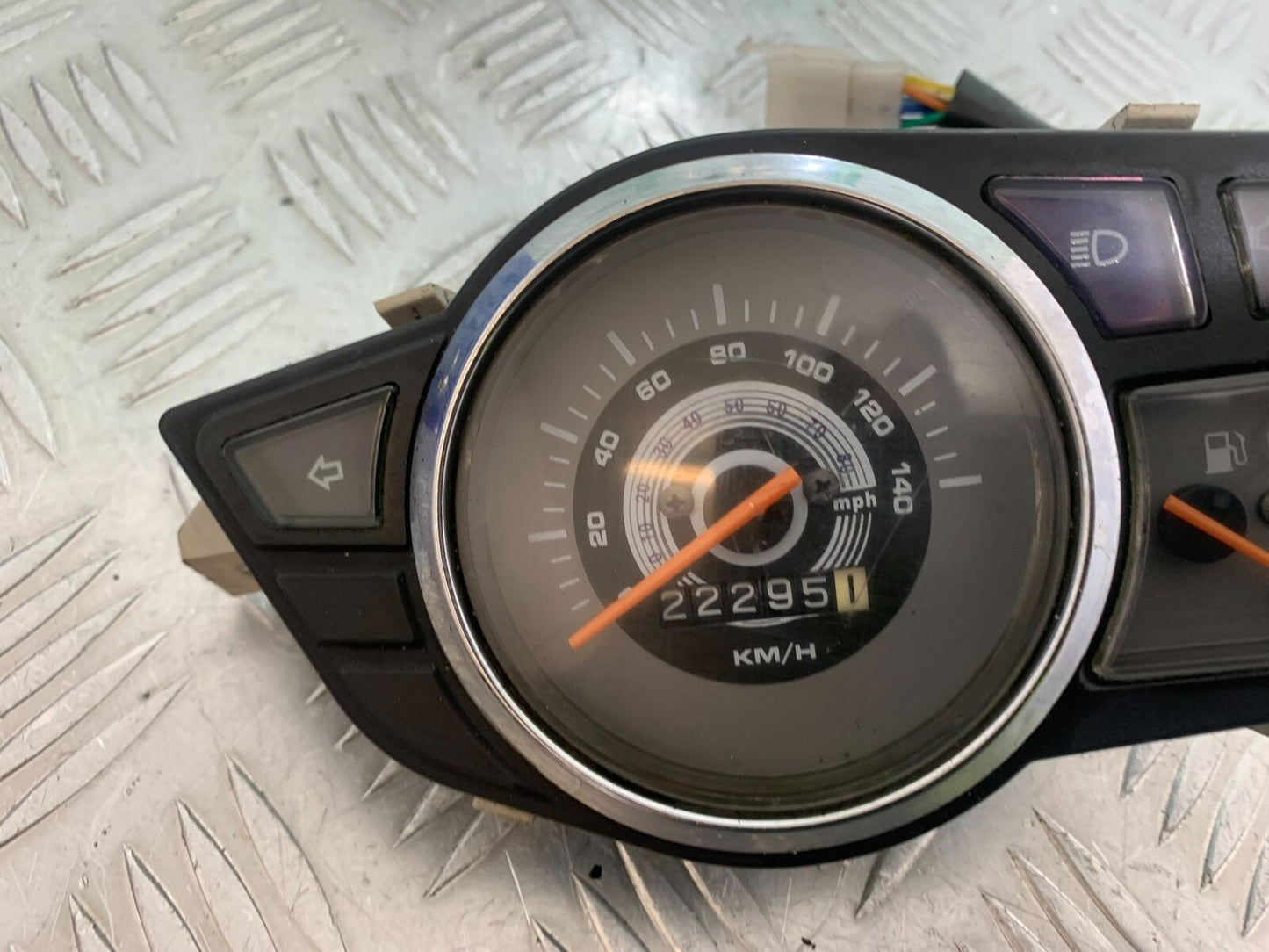 LEXMOTO MATADOR 125 JJ125T-17 CLOCKS SPEEDO DASH   (CMB1115)
