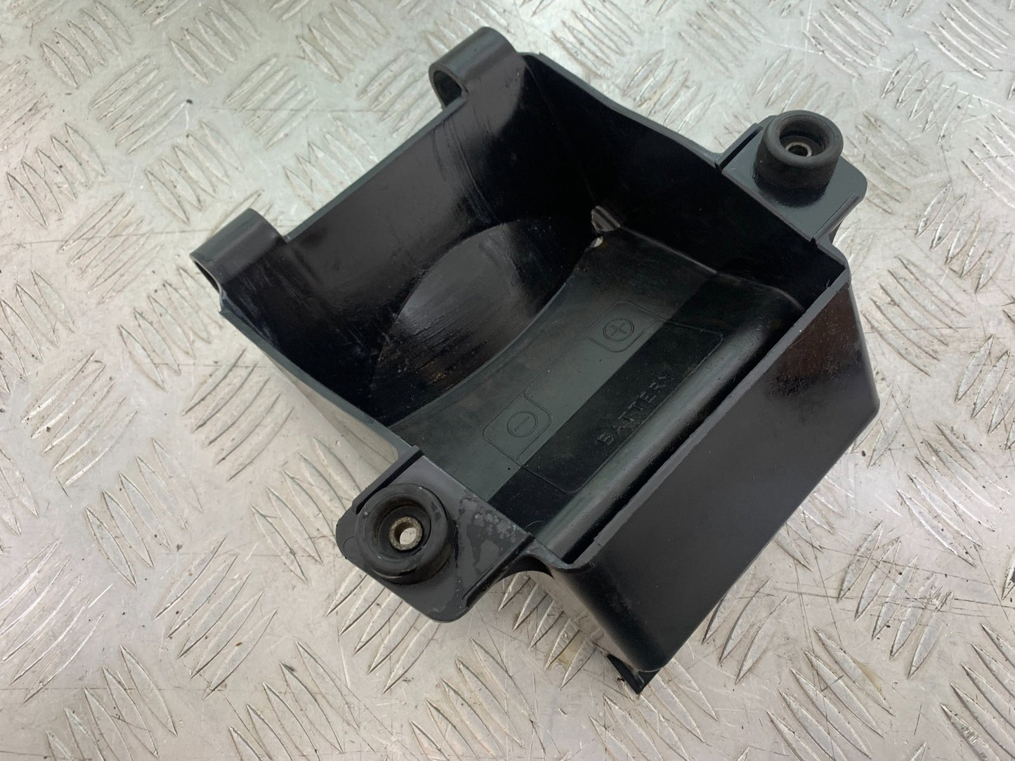 SUZUKI GSF1200 GSF 1200 BANDIT TOOL BOX TRAY  YEAR 2001-2004 (CMB1188)